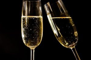 sparkling wine, date of birth, party-6786251.jpg